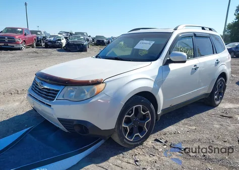 2010 Subaru Forester 2.5X Premium из США, поврежденный, VIN JF2SH6CC5AH747155